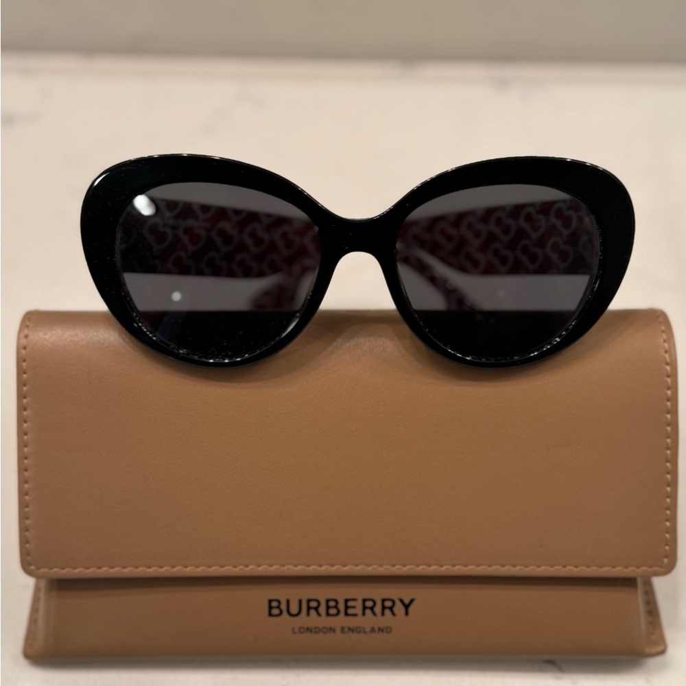 Burberry Black Sunglasses